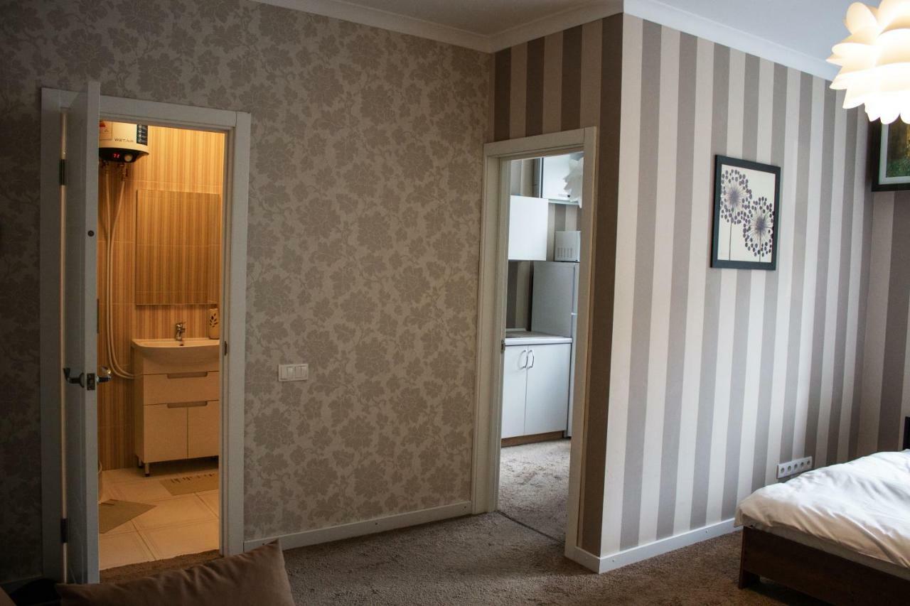 Charming City Center Flat L Self Check-In 基輔 外观 照片